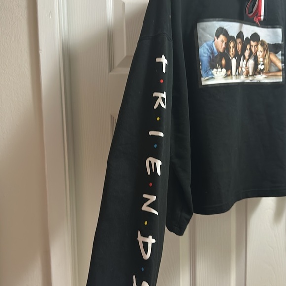 Friends - Picture 3 of 8